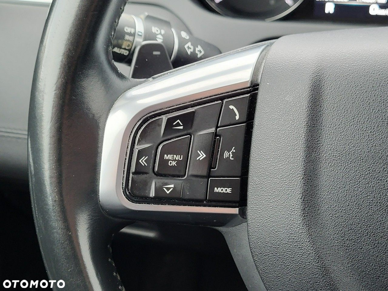 Land Rover Discovery Sport - 25