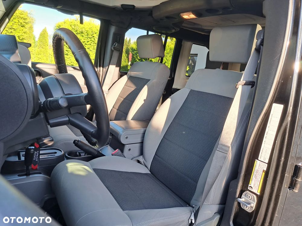 Jeep Wrangler Unlimited 2.8 CRD Rubicon - 13
