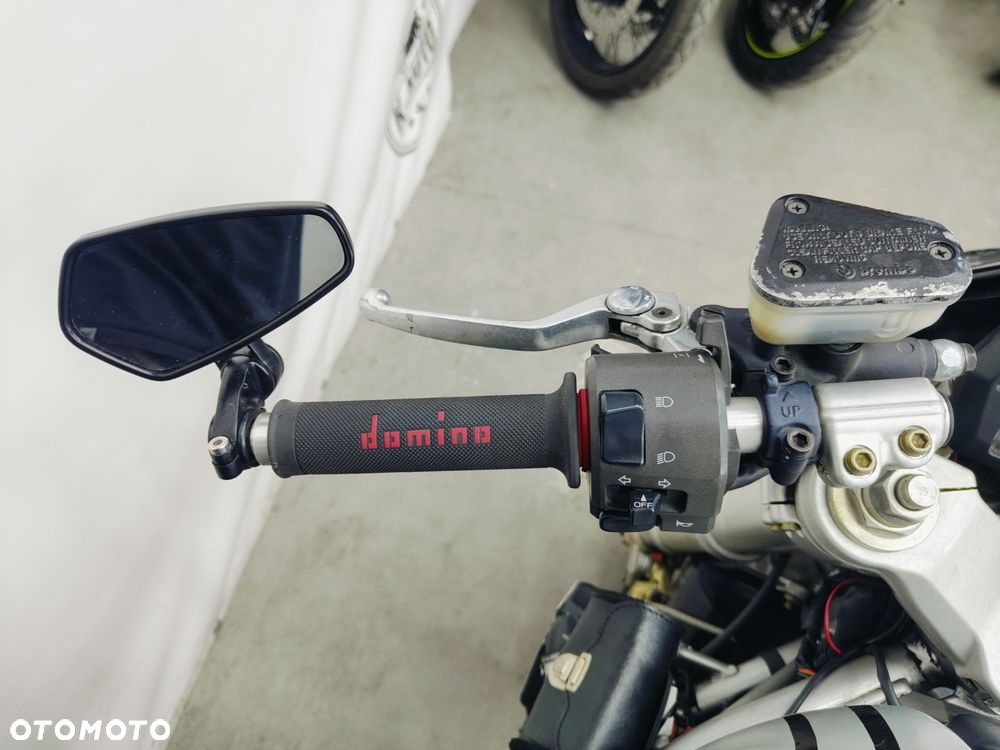 Ducati Monster - 12