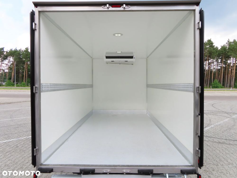 Renault Master 2.3 dCi 163 Km WZMACNIANY Chłodnia -20*C + 30*C Z Izoterma 4.20 Cm 8 Euro Palet Zasilanie V230 Funkcja Grzania Kabina Sypialniana WEBASTO Stan Jak NOWY - 22