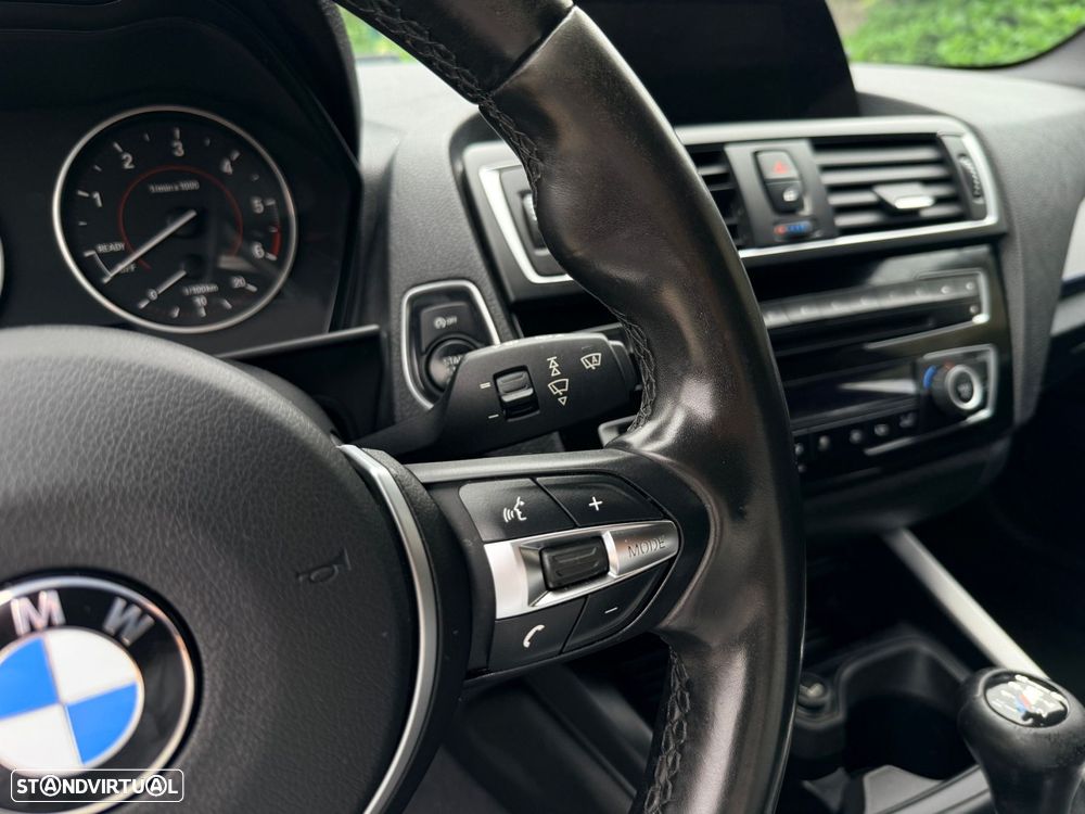 BMW 116 d Pack M - 24