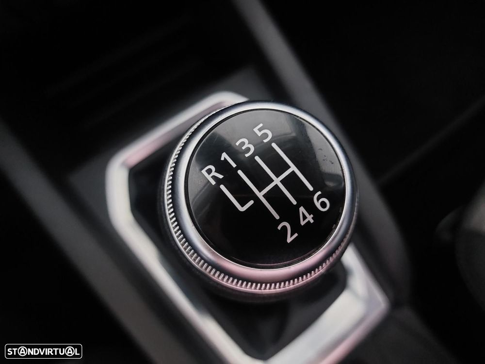 Renault Clio 1.0 TCe Techno - 35