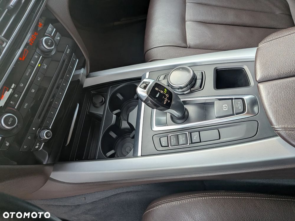 BMW X5 sDrive25d - 16