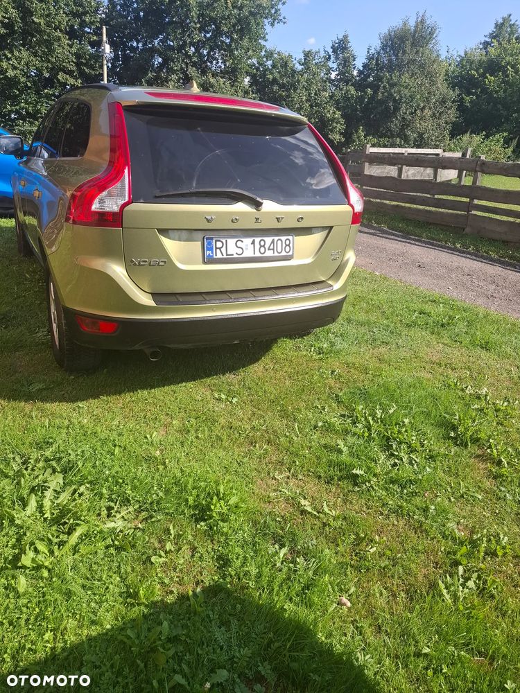 Volvo XC 60 D4 AWD Geartronic Summum - 2