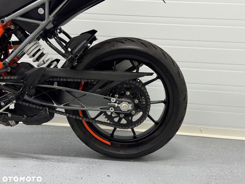 KTM Duke 125 - 14