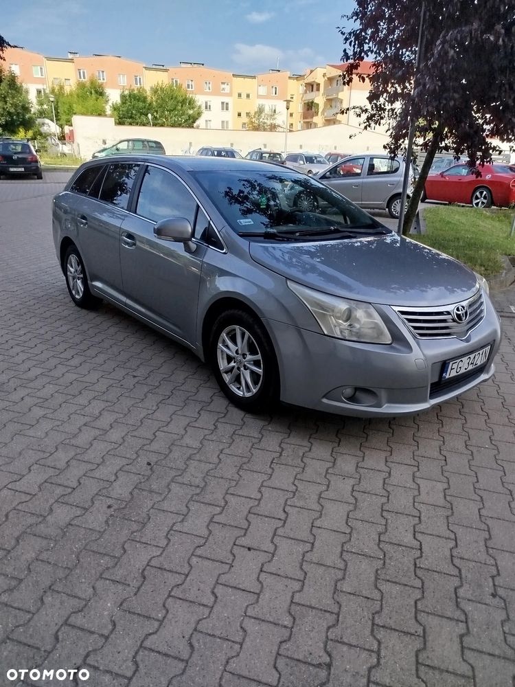 Toyota Avensis 2.0 D-4D Sol plus+NAVI - 2