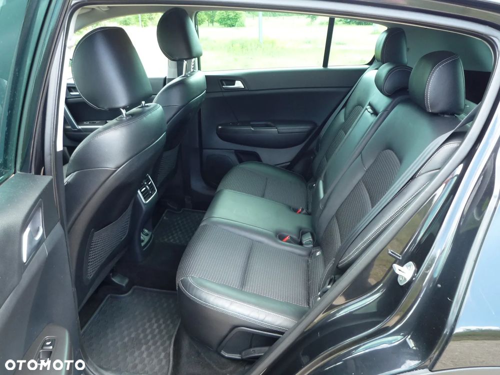 Kia Sportage 1.6 GDI 2WD Black Edition - 13