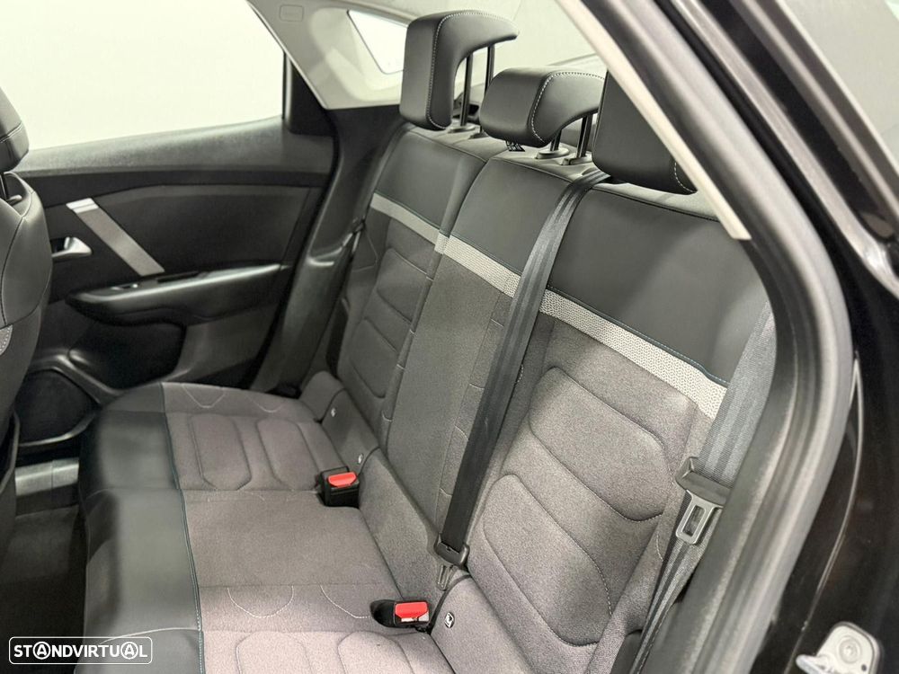 Citroën C4 X 1.2 PureTech Feel Pack EAT8 - 5