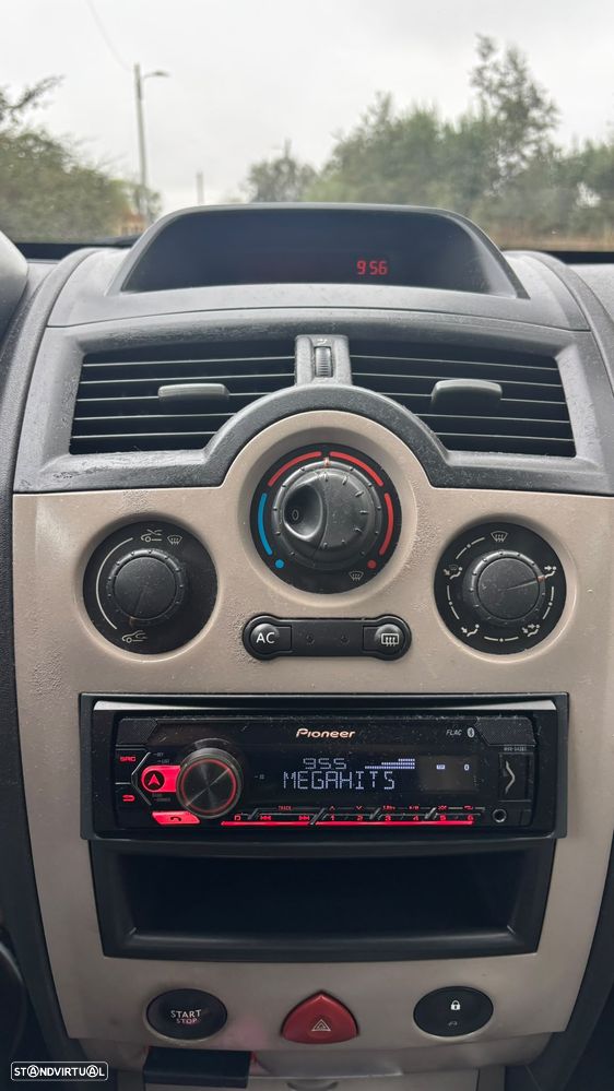 Renault Mégane - 8