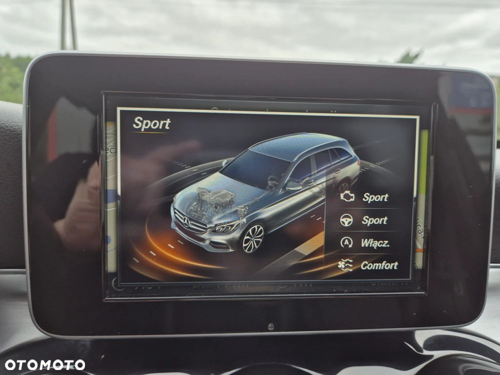 Mercedes-Benz Klasa C 200 7G-TRONIC Avantgarde - 29