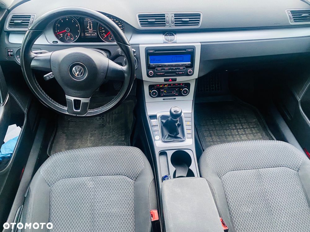 Volkswagen Passat 1.4 TSI BMT Comfortline - 20