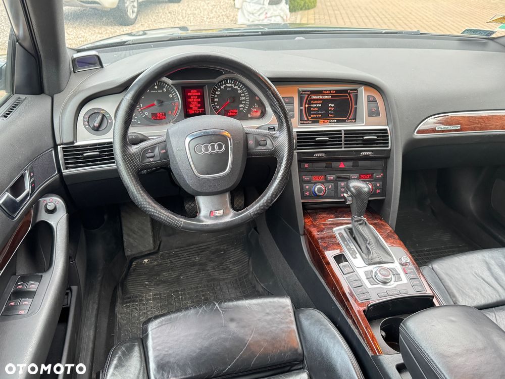 Audi A6 - 4