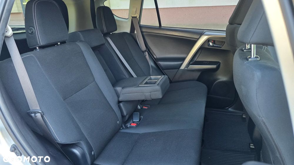 Toyota RAV4 - 26