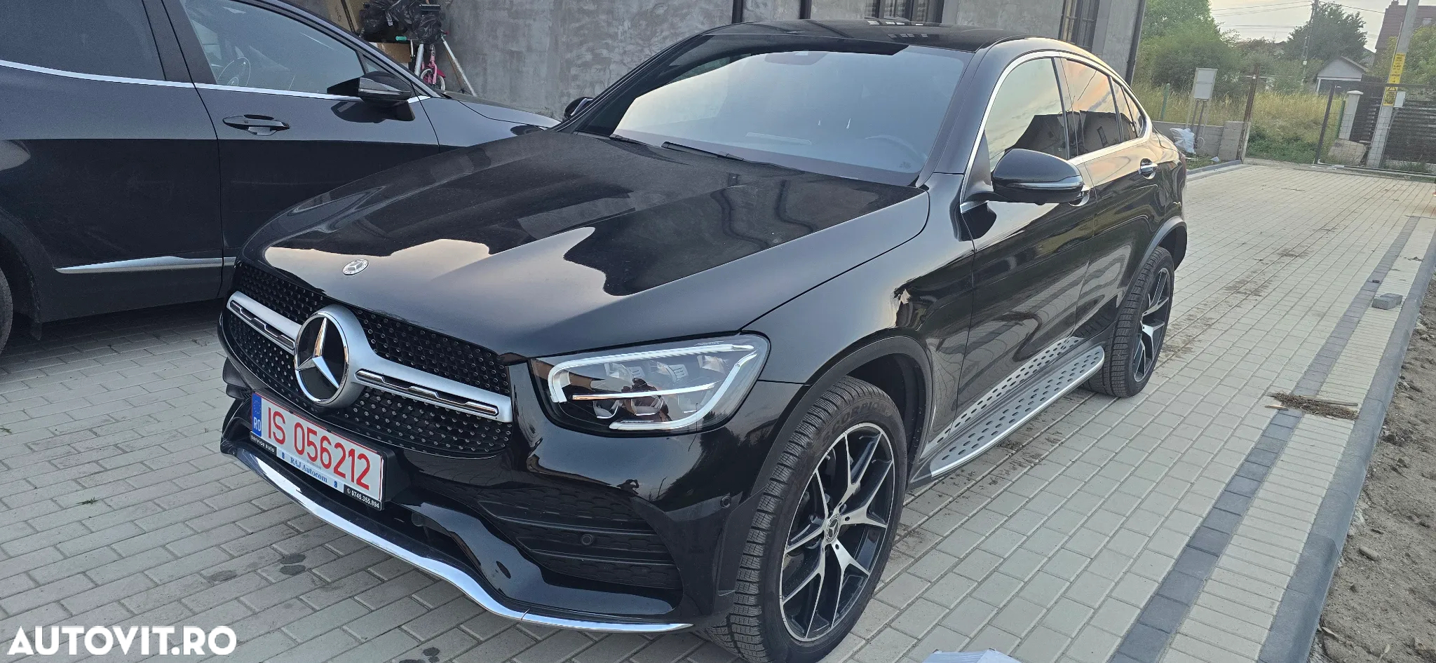 Mercedes-Benz GLC Coupe 300 e 4Matic 9G-TRONIC - 2