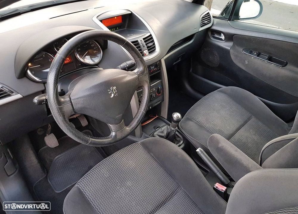 Peugeot 207 1.4 HDi Trendy - 5