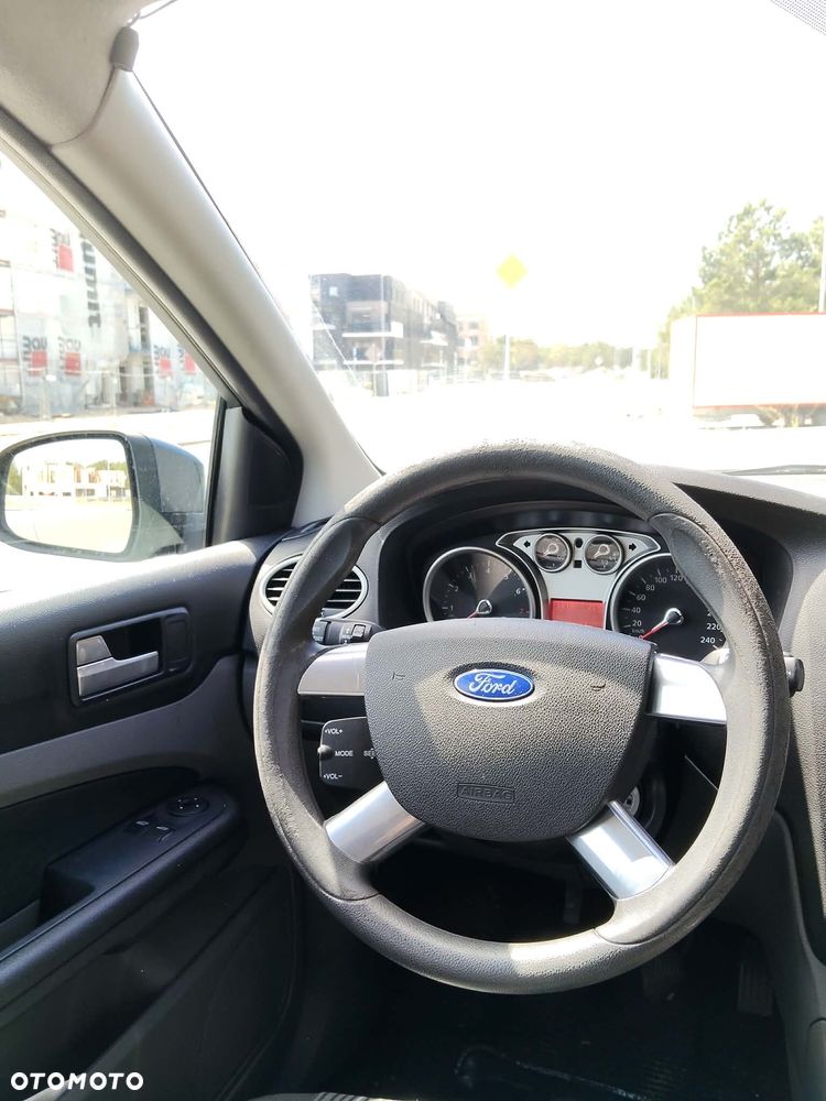 Ford Focus - 9