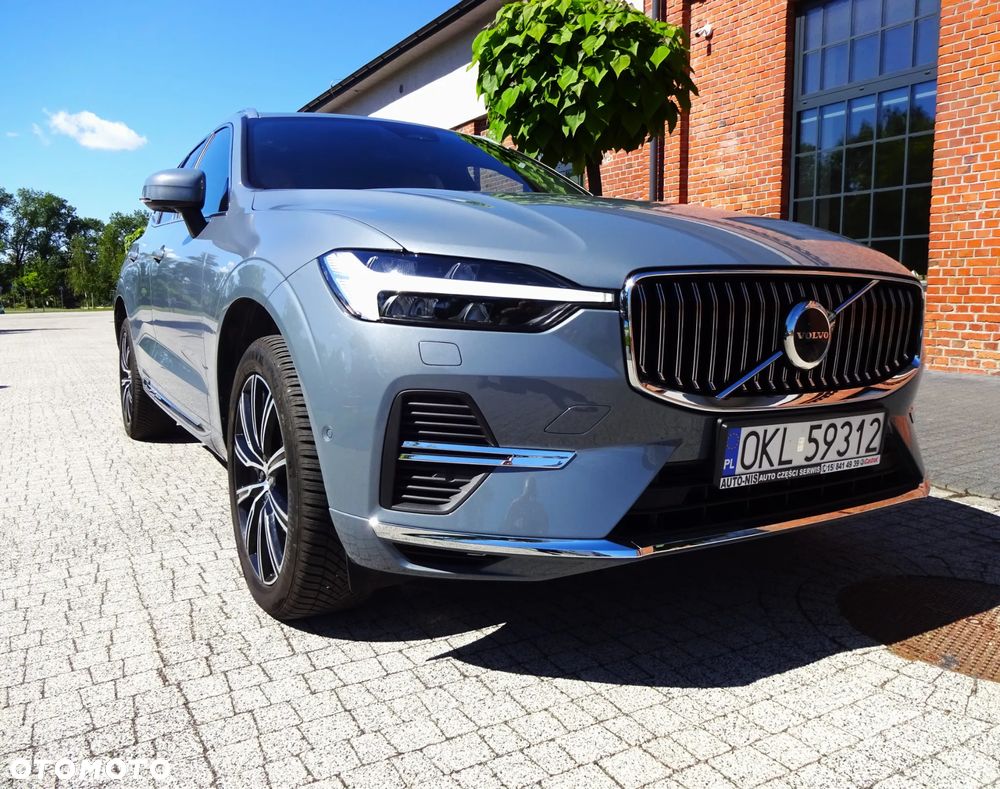 Volvo XC 60 T8 Plug-In Hybrid AWD Ultra Dark - 6