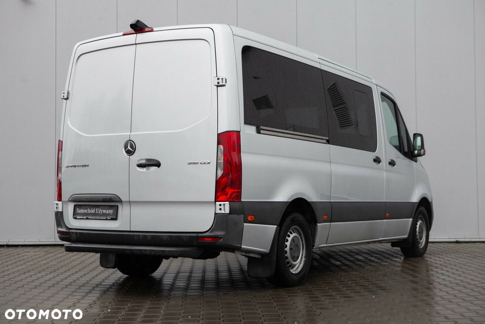 Mercedes-Benz Sprinter - 9