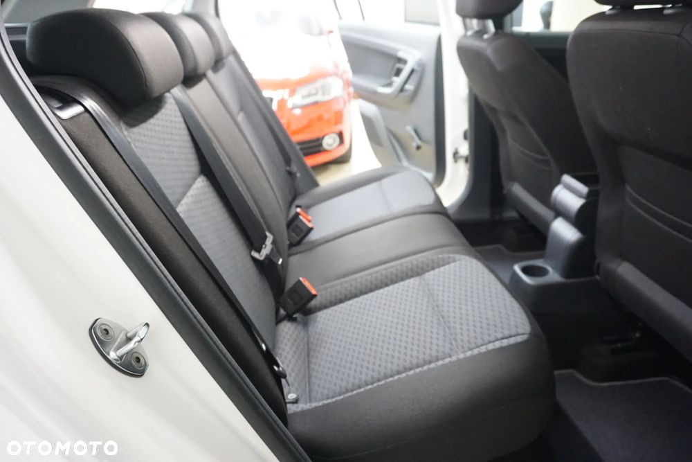 Skoda Fabia 1.2 TSI Ambiente - 23