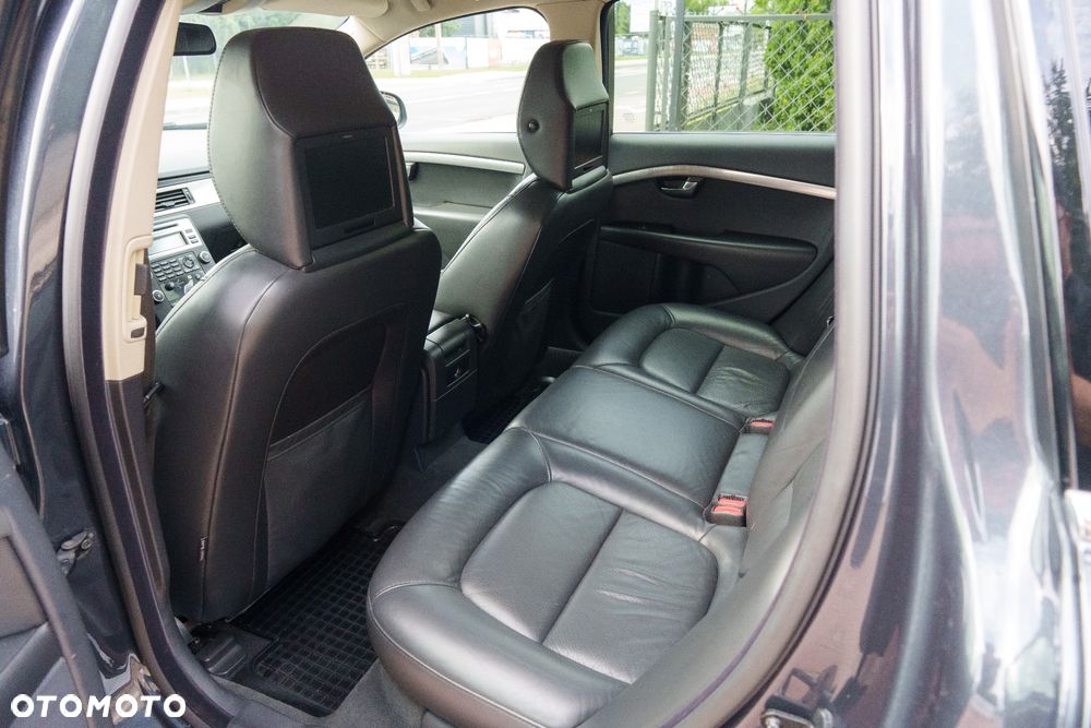 Volvo V70 2.0D Momentum - 11