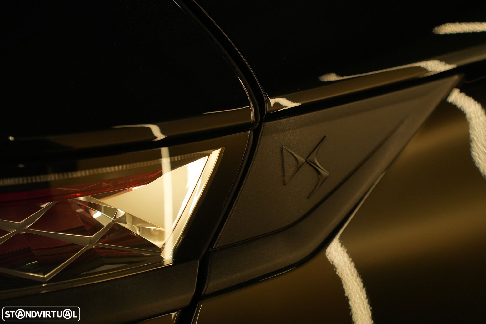 DS DS7 Crossback 1.5 BlueHDi Performance Line EAT8 - 13
