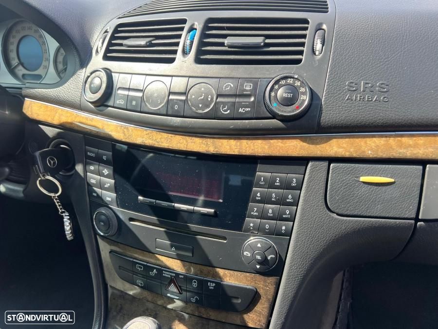 Mercedes-Benz E 200 - 9