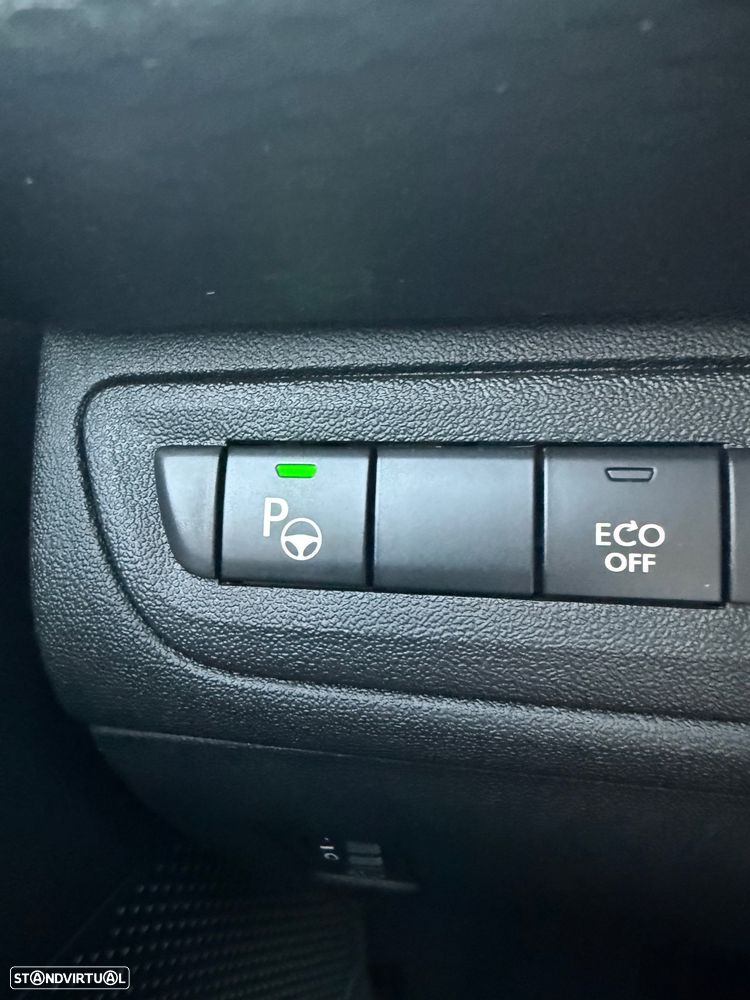 Peugeot 2008 1.2 PureTech GT Line EAT6 - 27