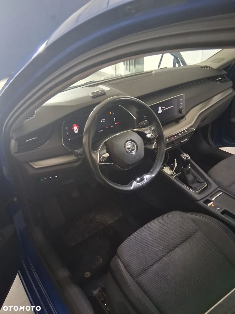 Skoda Octavia 1.5 TSI ACT Active - 6