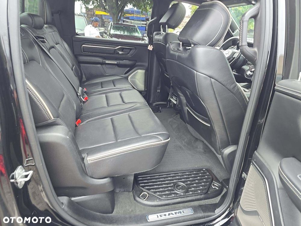 RAM 1500 Crew Cab Laramie - 10