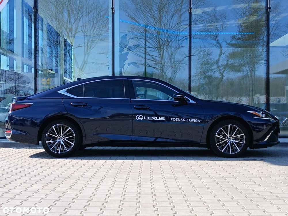 Lexus ES 300h Business Edition - 3