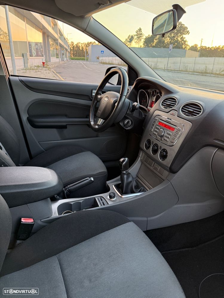 Ford Focus SW 1.6 TDCi Sport - 13