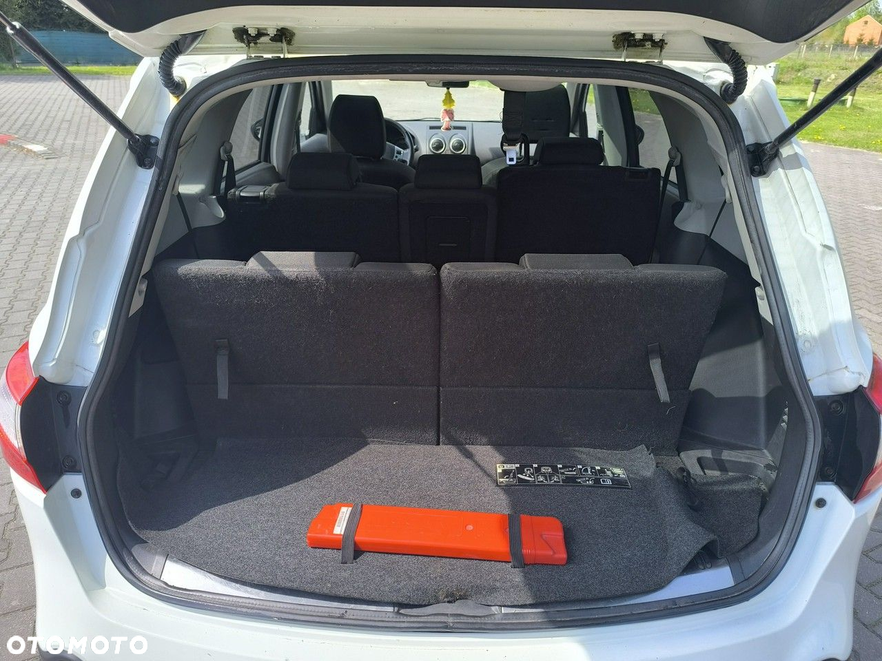 Nissan Qashqai+2 - 25