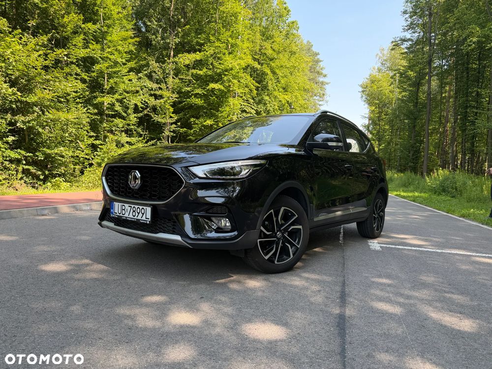 MG ZS - 1