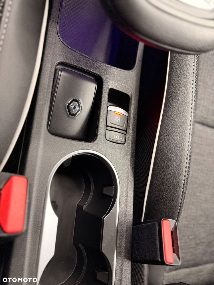 Renault Captur E-TECH 160 INTENS - 32