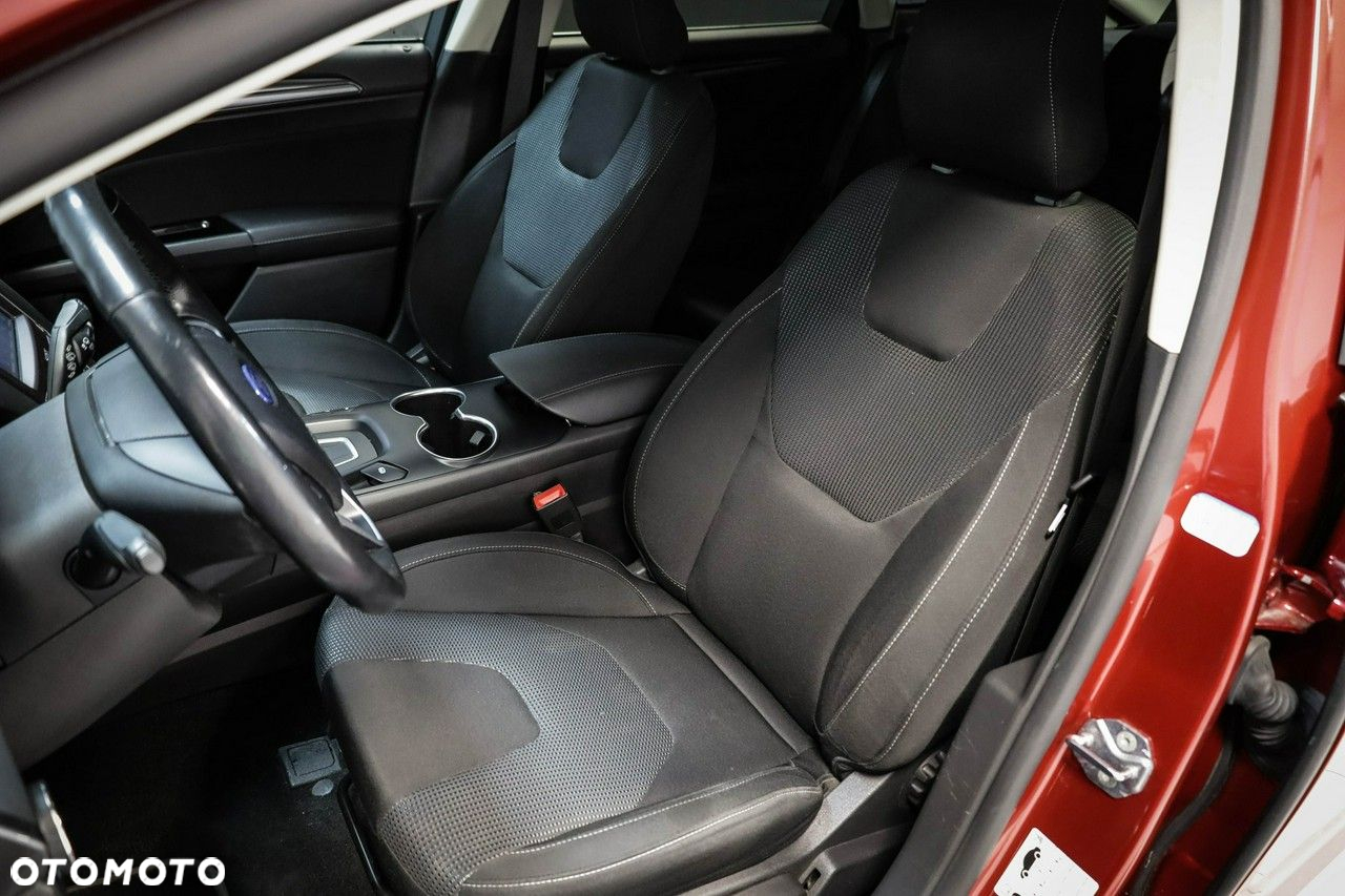 Ford Mondeo - 17