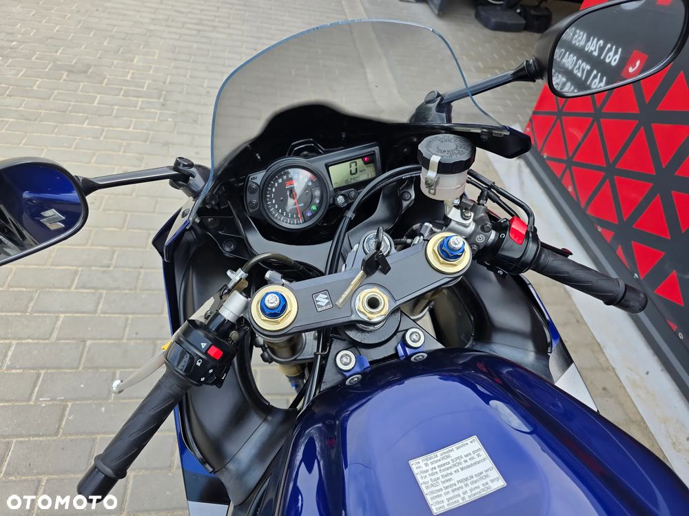 Suzuki GSX-R - 30