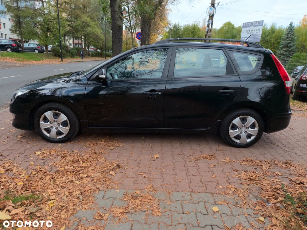 Hyundai i30 i30cw 1.4 UEFA EURO 2012 Edition - 31