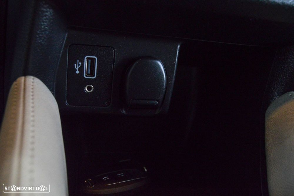 Nissan Micra 1.0 IG-T Tekna - 44