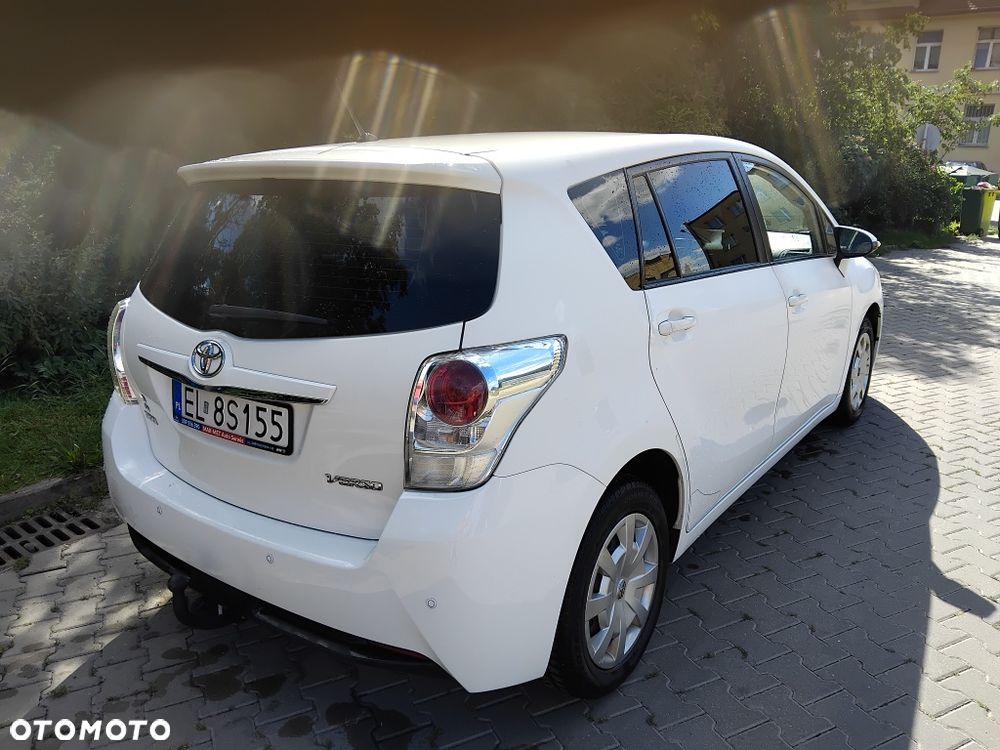 Toyota Verso - 3