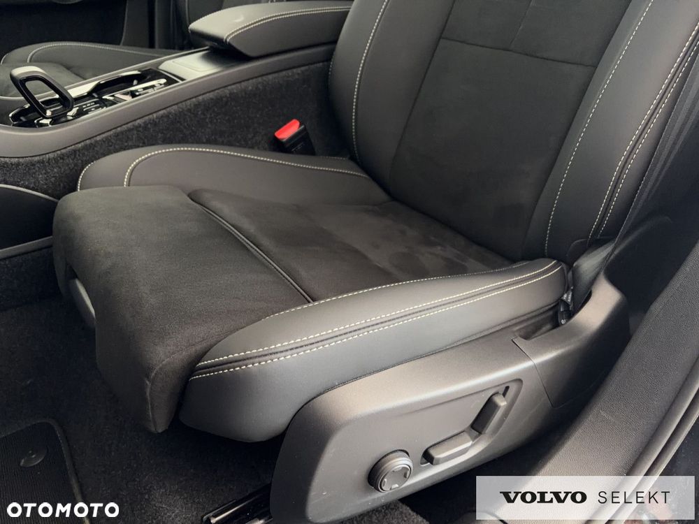 Volvo XC 40 B4 B DKG Ultra Black Edition - 20
