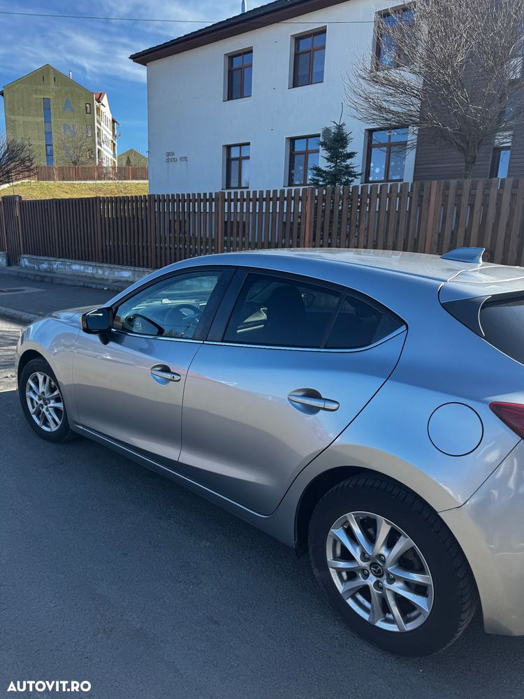 Mazda 3 - 1