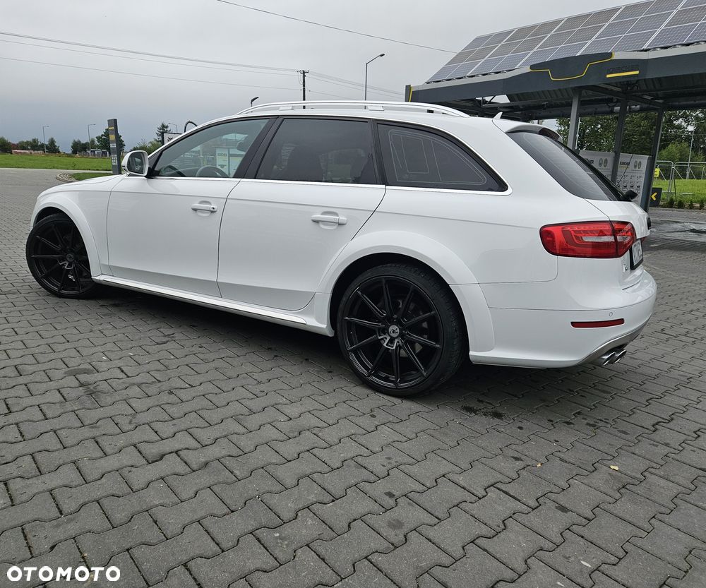 Audi A4 Allroad 2.0 TDI Quattro - 11