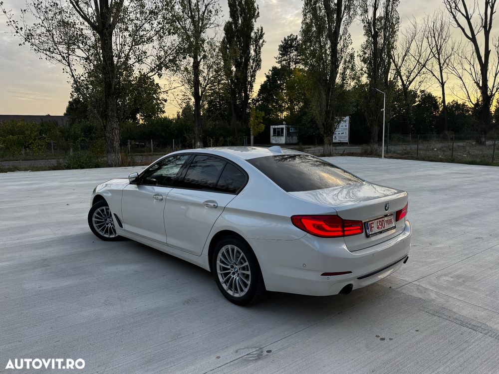 BMW Seria 5 520d Efficient Dynamics Edition Aut. Sport Line - 17