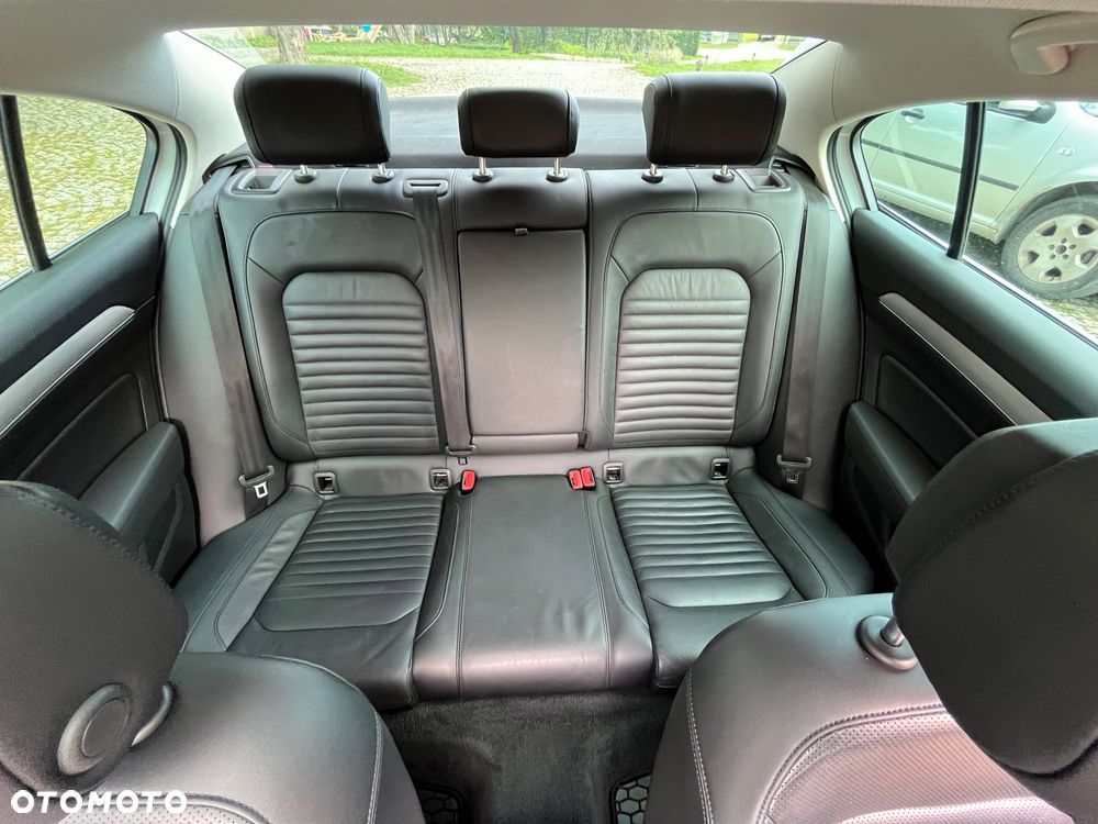 Volkswagen Passat 2.0 TDI BMT Highline DSG - 12
