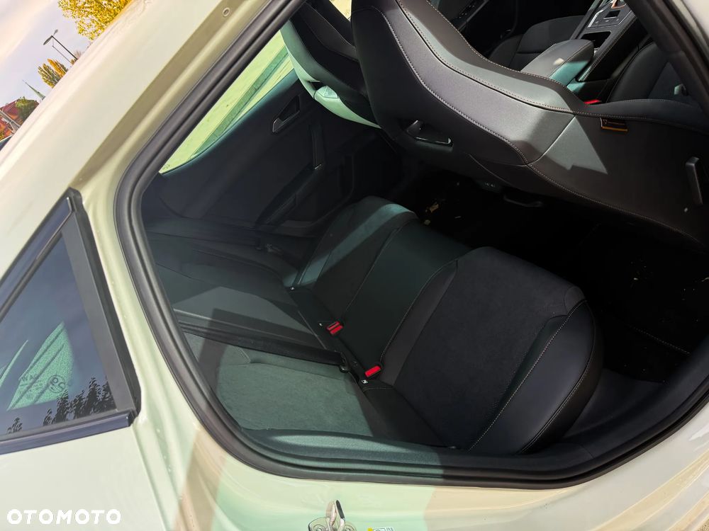 Cupra Leon 1.5 eTSI mHEV DSG - 11