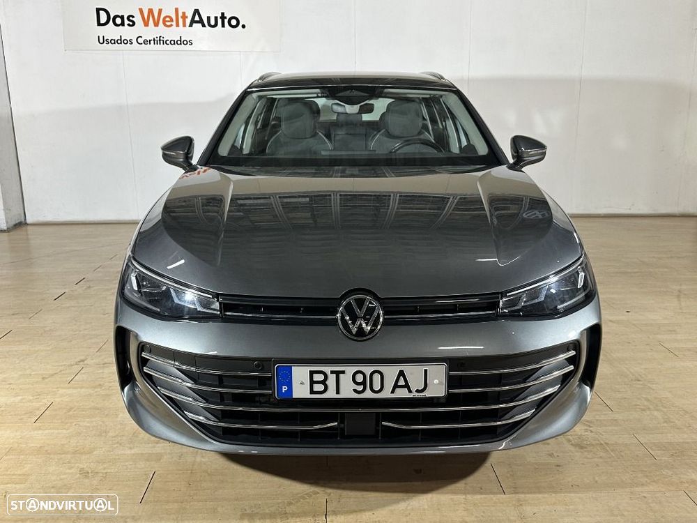 VW Passat Variant - 4