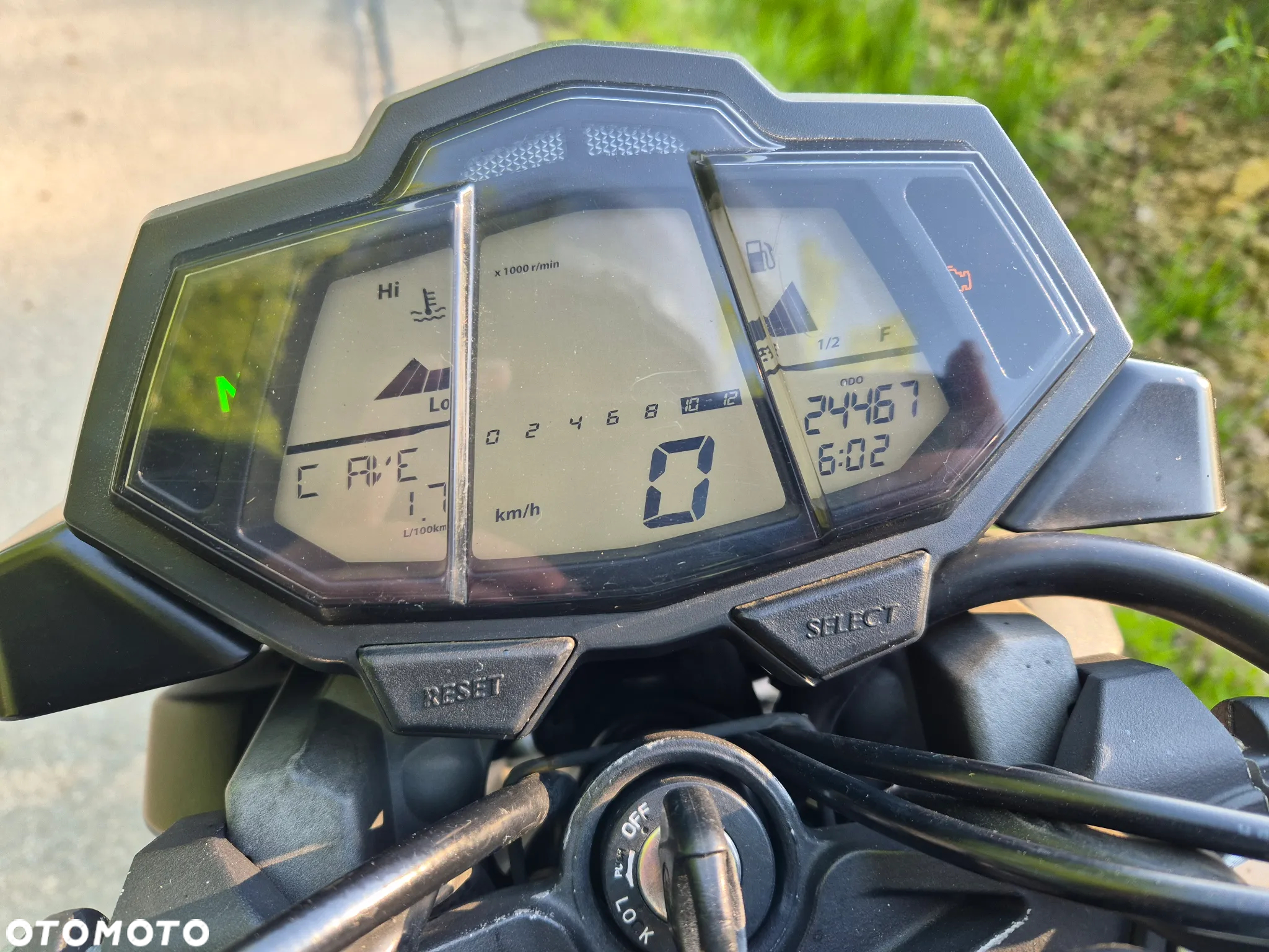 Yamaha MT - 12
