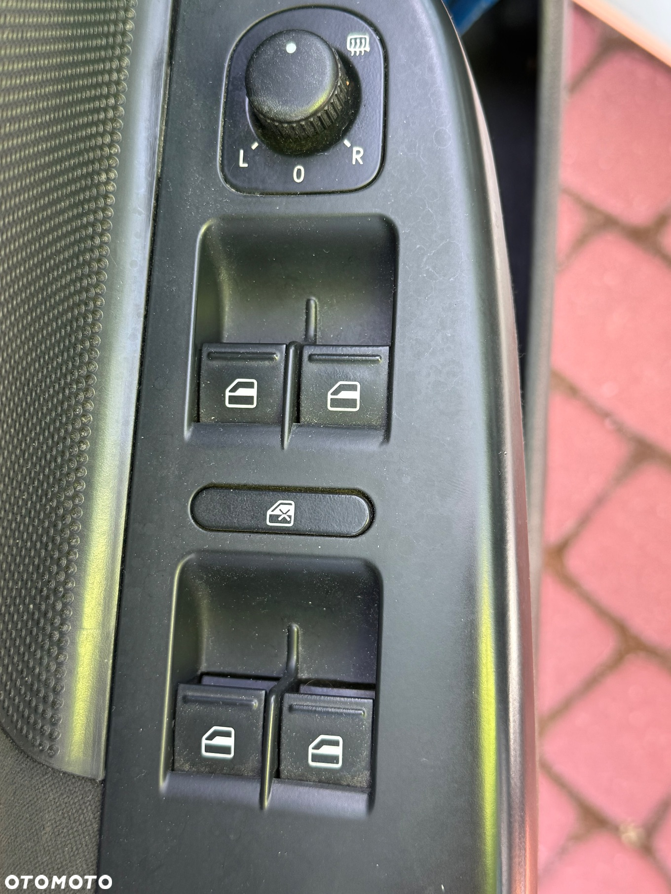 Volkswagen Golf - 10