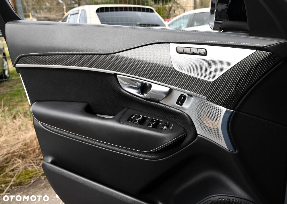 Volvo XC 90 T6 AWD Geartronic RDesign - 22