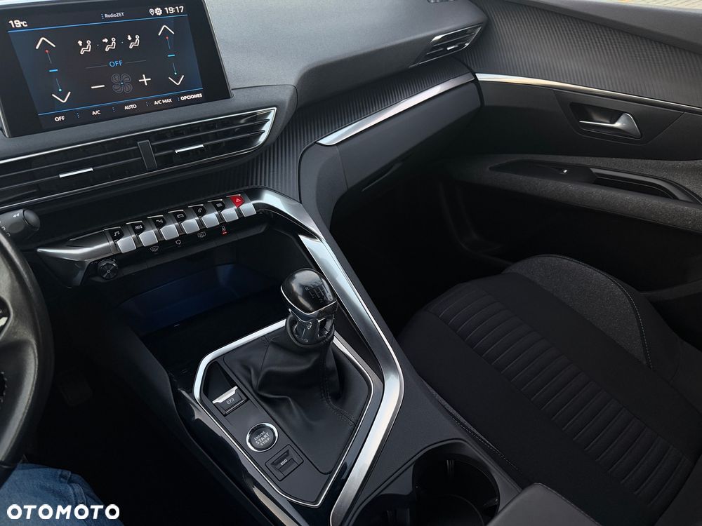 Peugeot 3008 PureTech 130 Stop & Start GPF Active Pack - 22